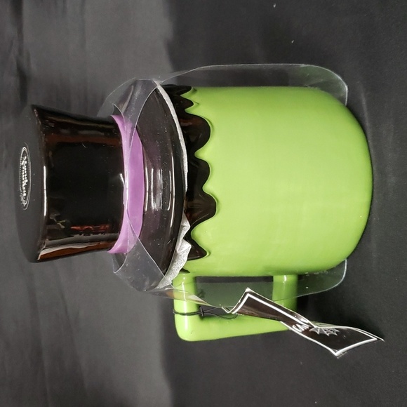 Cobwebs and Cauldrons NWT Lidded Frankenstein Face with Hat Mug - Picture 3 of 6